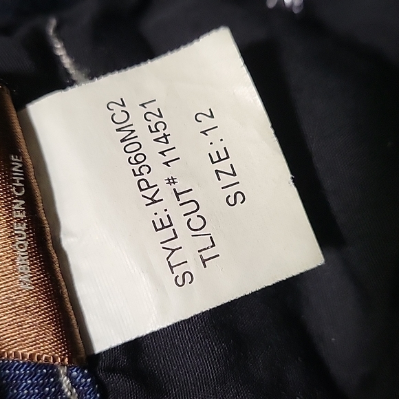 Kut from the Cloth Stevie Straightleg Jeans - Picture 4 of 4